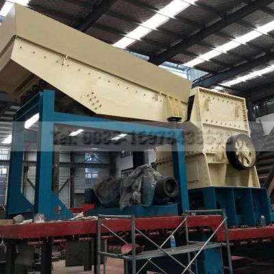 Fine Crusher, Mobile Crushing Plant Applicable To The In Highway