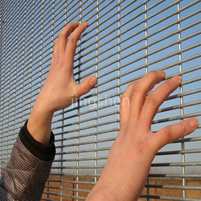 Factory Wholesale High-security 358 Transparent Mesh Fencing, ISO and CE Certified. photo-2