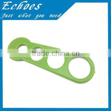 Plastic pasta spaghetti measuring tool