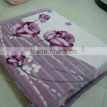 100% Polyester Printed &carved Double Raschel Blanket