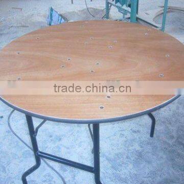 folding wooden banquet table