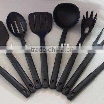 New Design Colorful 8 Pcs Kitchen Tool Set Nylon Kitchen Utensils