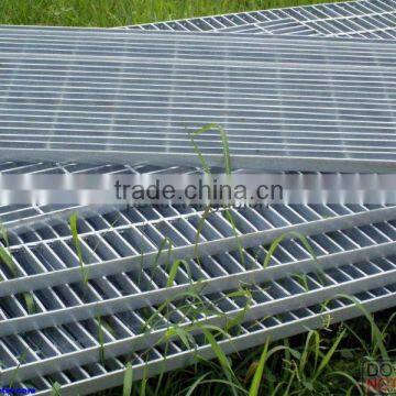 Heavy duty steel grating cutting machine