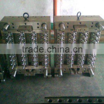 PET preform mould