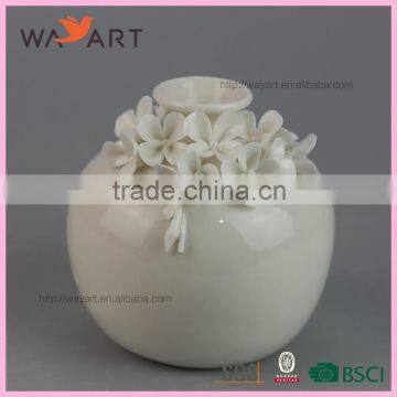 Custom White Cereamic Essential Oil Diffuser With Flower Design