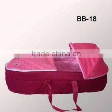 Hot selling portable soft baby carry cot