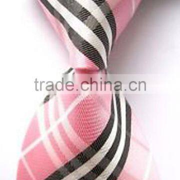 100%silk necktie made of exquisite fabric