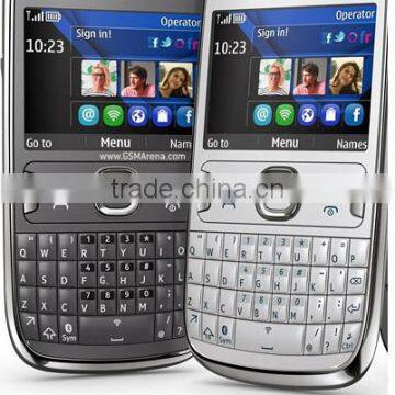 Second hand mobile phone with 3 mega pixel camera and bluetooth available