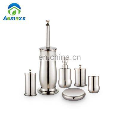 Особой формы дозатор для жидкого мыла для ванной комнаты из нержавеющей стали. Дозаторы для жидкого мыла высокого качества photo-5