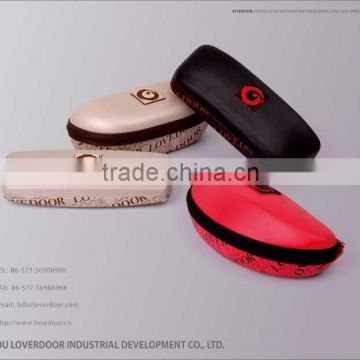 GLASSES CASE