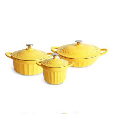 High Quality Store Gift OEM Enamel Colorful Nonstick Cast Iron Cookware Set