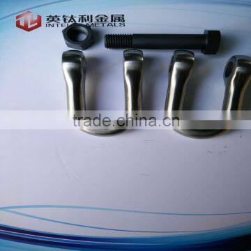 gr2 titanium machined U-Shackle