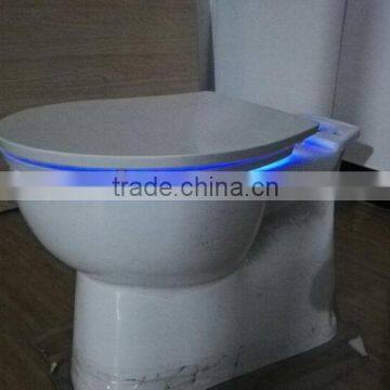 Soft Close Slim Toilet Seat With LED Night Light photo-2
