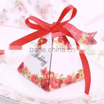 Wide varieties spcial design with colourful ribbon triangle box /candy box