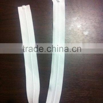 #5 PLASTIC ZIPPERS AUTO LOCK, OPEN END with SBS Slider