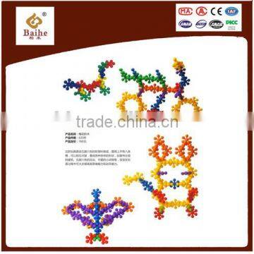 Plastic building block toys