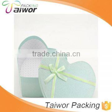 Custom Design Irregular Shape Heart Shape Paper Gift Box with Ribbon