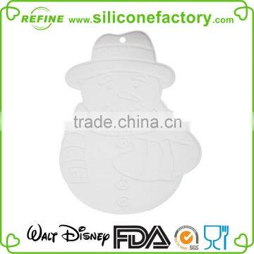 100% Food Grade Heat Resistant Silicone Pad Mat/ Coaster With Snowman Style photo-2