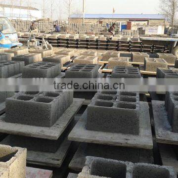 Cheaper Automatic Hollow Block Making Machinery QT4-15B photo-6
