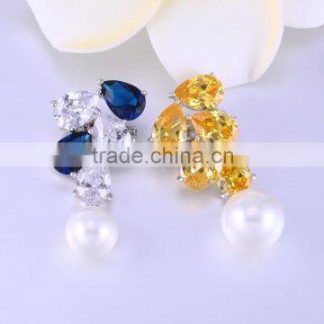 hot sale fashionable crystal bulk brooch with pearl hangling