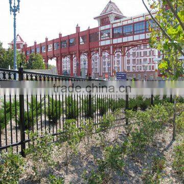 Electrostatic Spraying Commercial Turfed Area Fencing photo-4