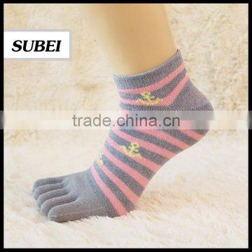 Japanese Stripe Toe Sock,bulk Wholesale Woman Socks photo-2