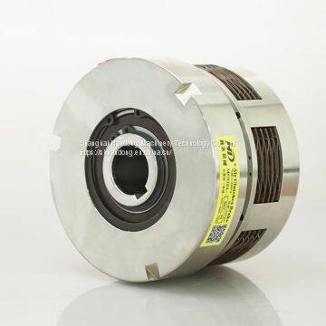 Multiple friction plates pneumatic clutch with high torque