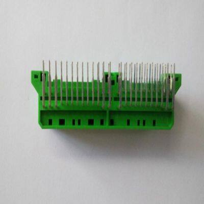 30Pin grüne PCB-Rechteck-Autokonnektor wasserdicht RC30502 – 12-24V, stoßfest für Fahrzeug-ECU/Sensorverkabelung