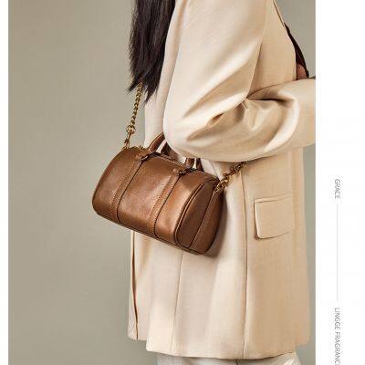 Genuine Leather Retro Women's Handbag 2026 First Layer Cowhide Shoulder Bag Niche Luxury Design Commuting Casual Crossbody Bag photo-2