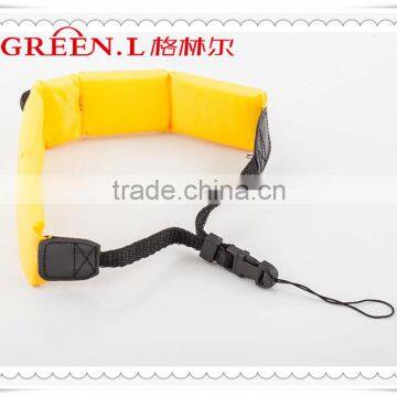 Floating wrist strap for waterproof camera