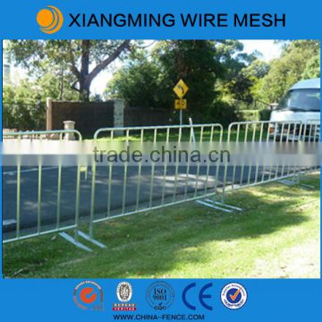 cheap super quality Metal hot dipped galvanized flat feet road barrier,safety barrier china supplier