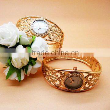 Fashion good looking lds bangle watch