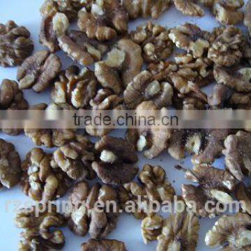 walnut kernels light amber halves