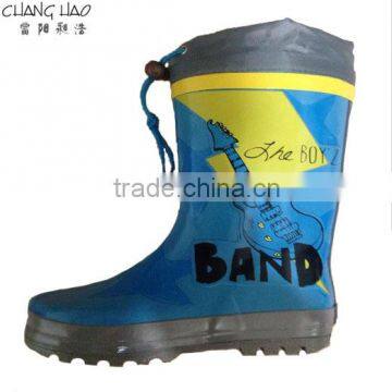 Boys rubber rain boot has guitar printed with gray Oxford fabric