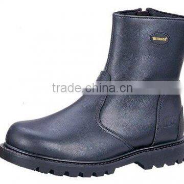 Safety boots