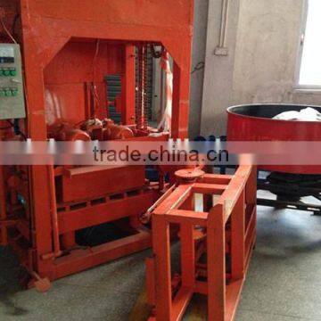 Guangzhou manufacturer fully automatic cement block making machine QTJ4-26 paving block making machine