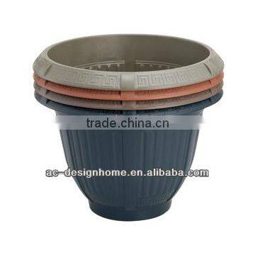 ROUND PLASTIC PLANTER