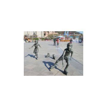 Hand Carved Brozne Garden Decoration Little Skate Boy Statues photo-3