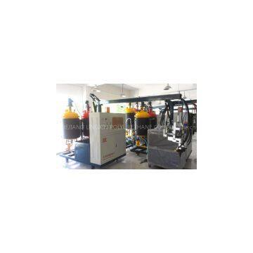 Polyurethane foaming machine for imitation food