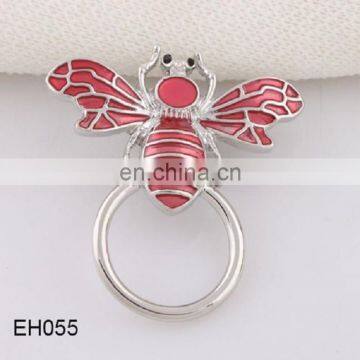 2015 fashion jewelry china supplier red color bee eyeglass holder eyeglass holder pin