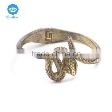 Wholesale Custom Fashion Gold Plating Vintage Zinc Alloy Cobra Snake mens Bracelets