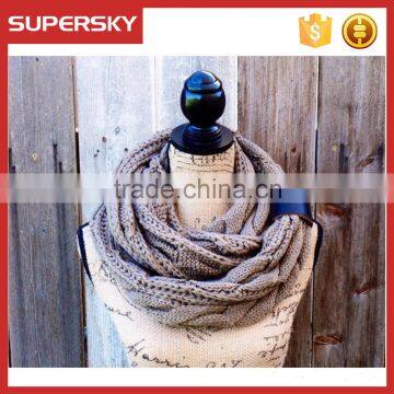 F198/women winter infinity scarf/Womens Ivory Knit Winter Scarf/Chunky Cable Knit Infinity Scarf