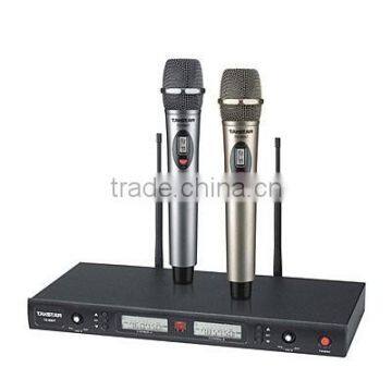Professional KTV UHF Wireless Microphone,Dual Channel UHF Wireless Microphone,Outdoor Performance Wireless Microphone