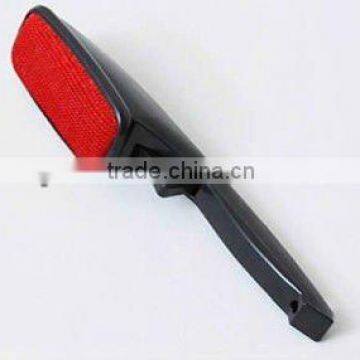 static Lint Brush with Swivel