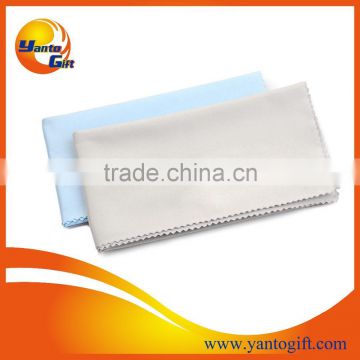 Microfiber lens cleaning cloth