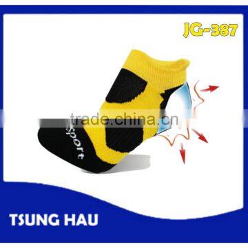 Gel on the Heel Fashion Sport Ankle Socks