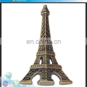 2016 Best Sales Eiffel Tower Antique Bronze souvenir metal badge