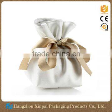 Wholesale Luxury White PU Leather Small Indian Jewelry Pouch With Drawstring                        
                                                Quality Choice