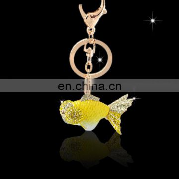 Wholesale Promotional cheap Fashion metal rhinestone goldfish keychain MCA-0041