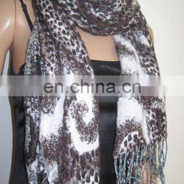 JDZ-107_19# : shawl with tornado and leopard pattern crinkled